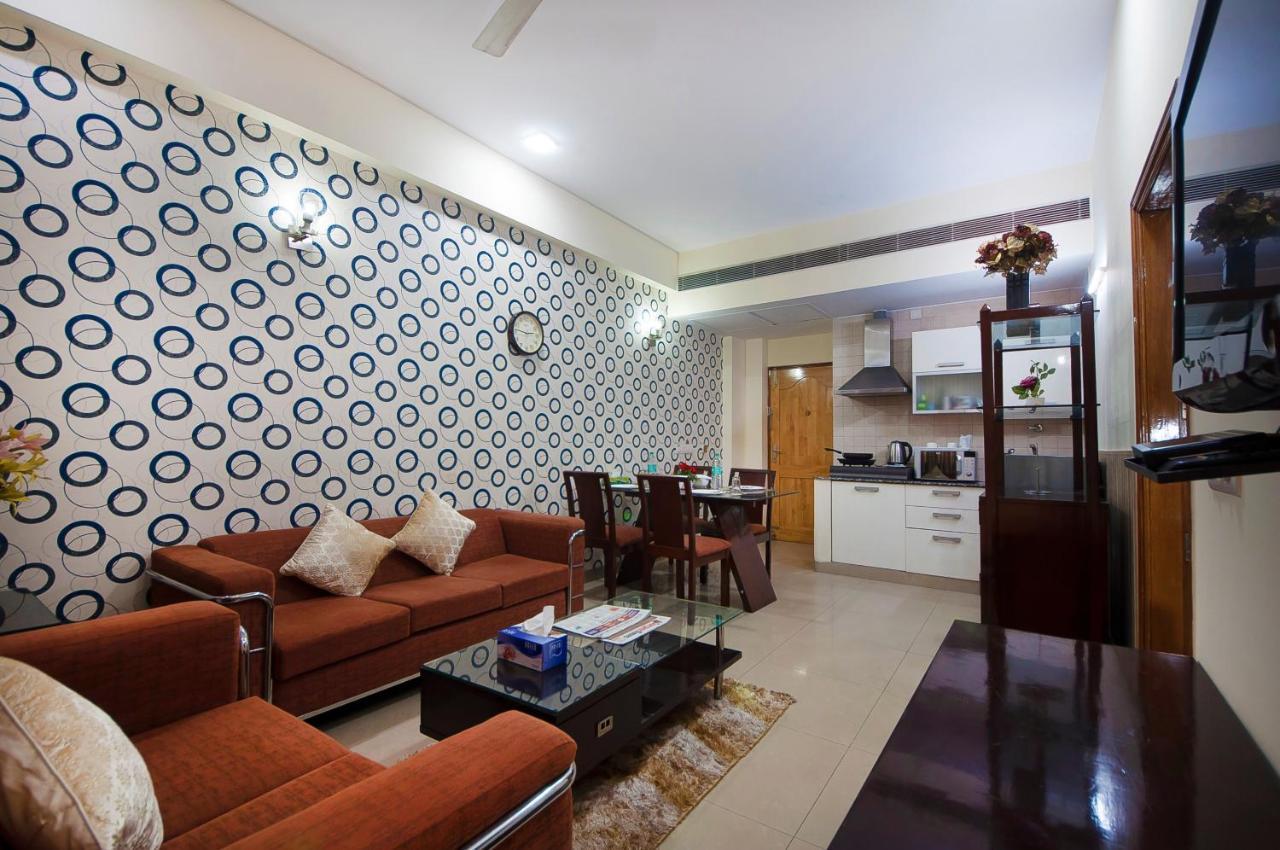 Imperial Apartments Huda City Гургаон Экстерьер фото