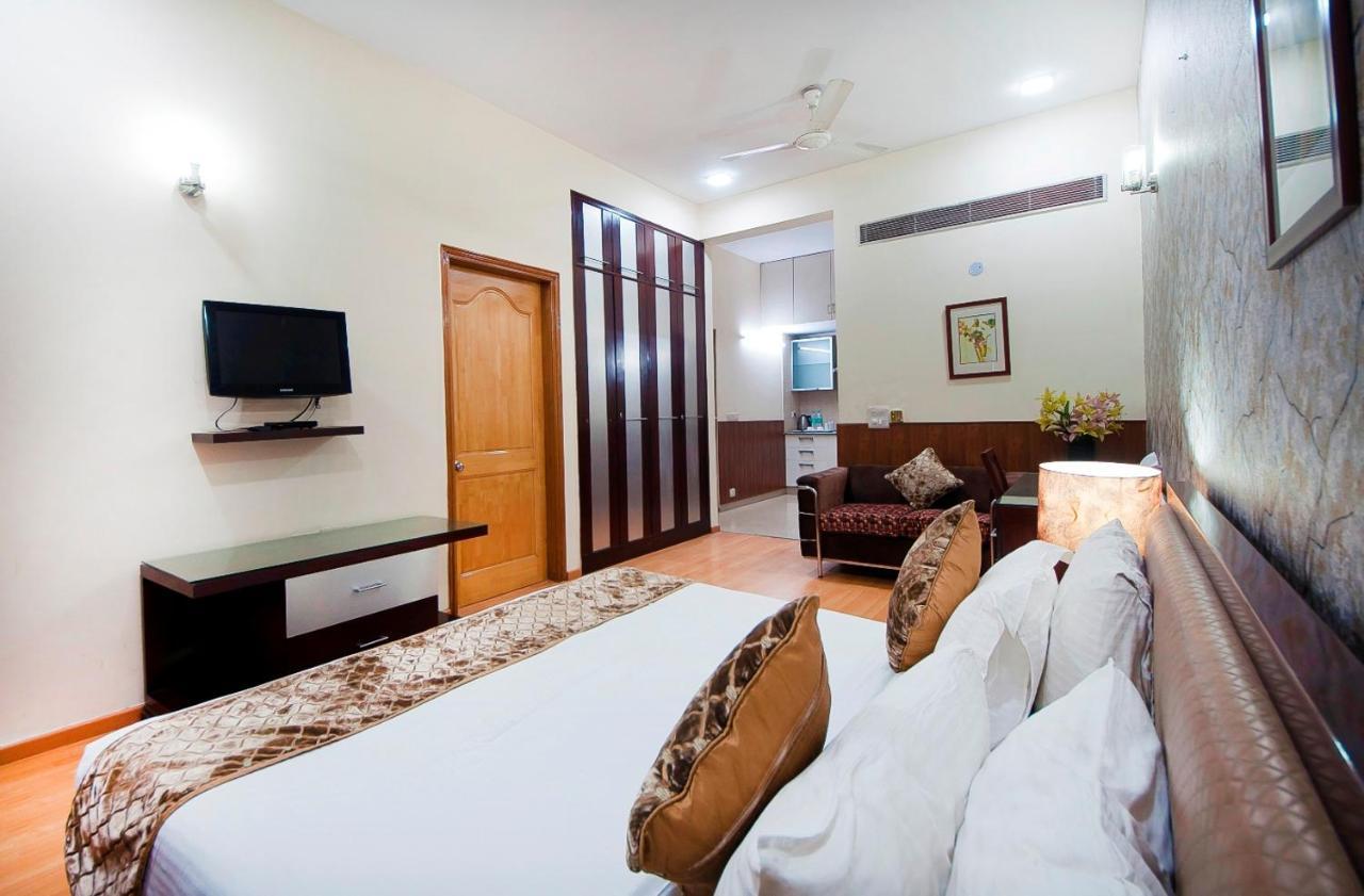 Imperial Apartments Huda City Гургаон Экстерьер фото