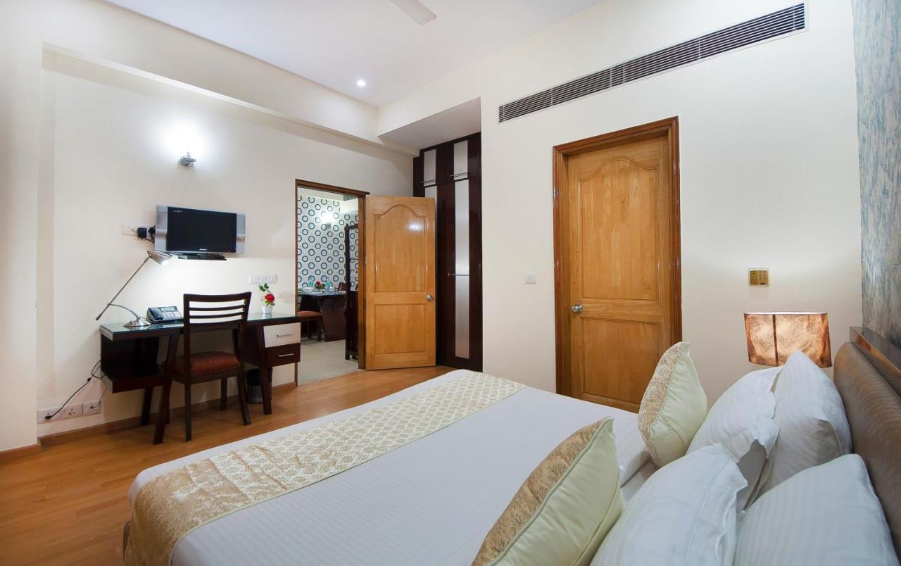 Imperial Apartments Huda City Гургаон Экстерьер фото