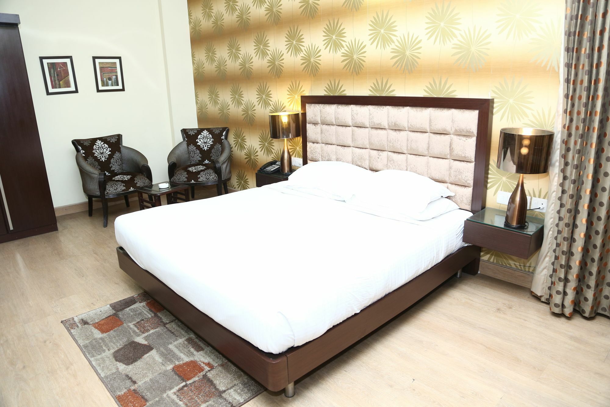 Imperial Apartments Huda City Гургаон Экстерьер фото